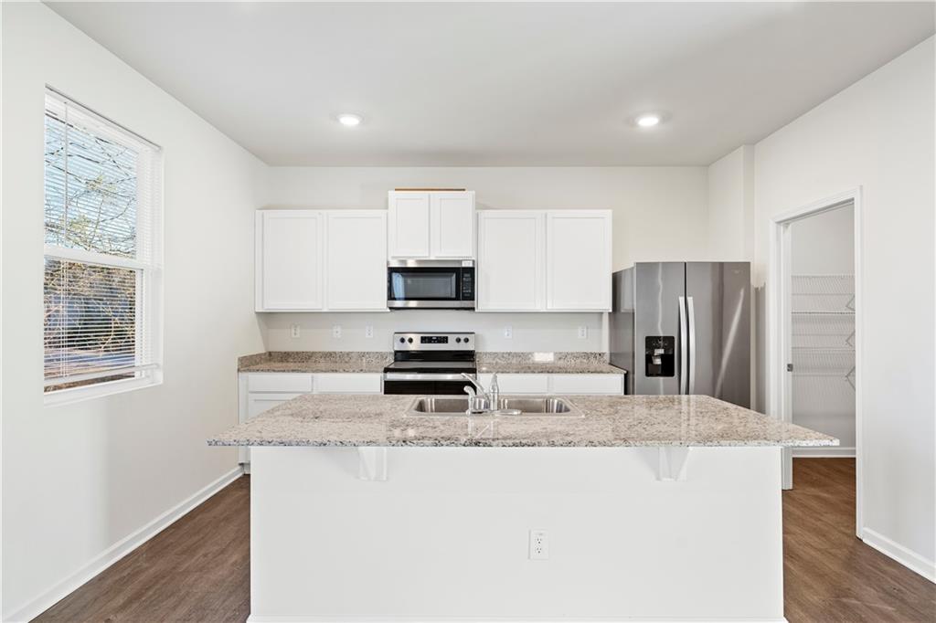 196 Embry Boulevard Pendergrass, GA 30567 - Photo 9 of 36