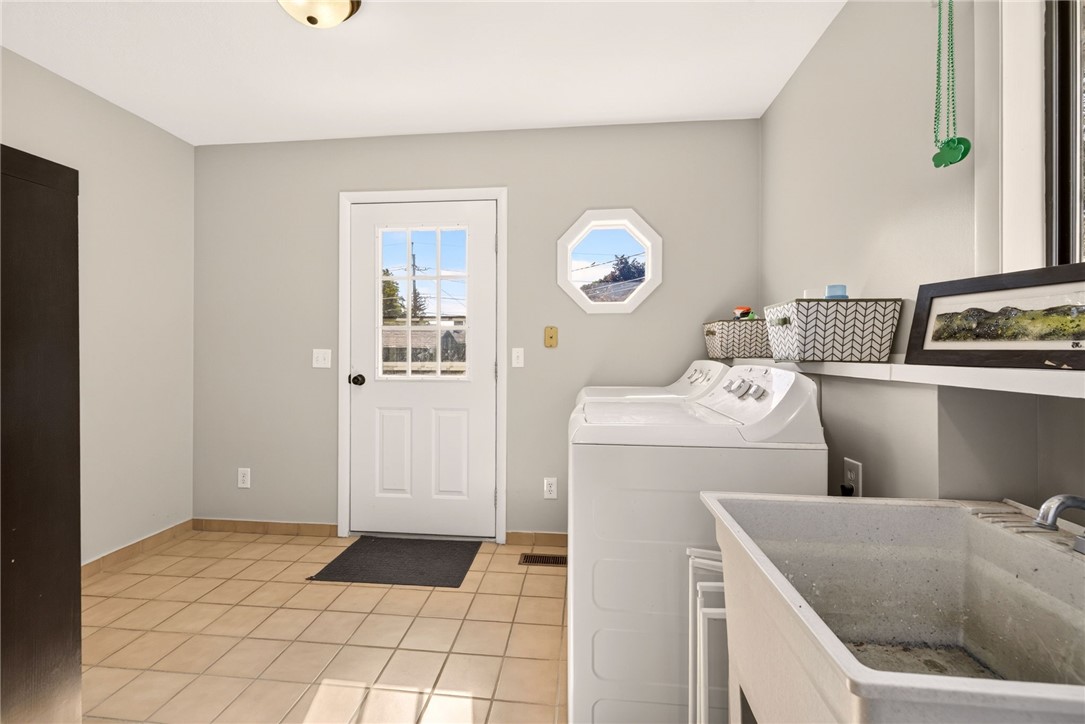 768 Dewitt Road Webster, NY 14580 - Photo 25 of 30
