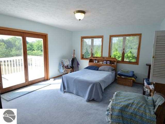 235 East Valley Road Maple City, MI 49664 - Photo 8 of 26 1776269-7.JPG