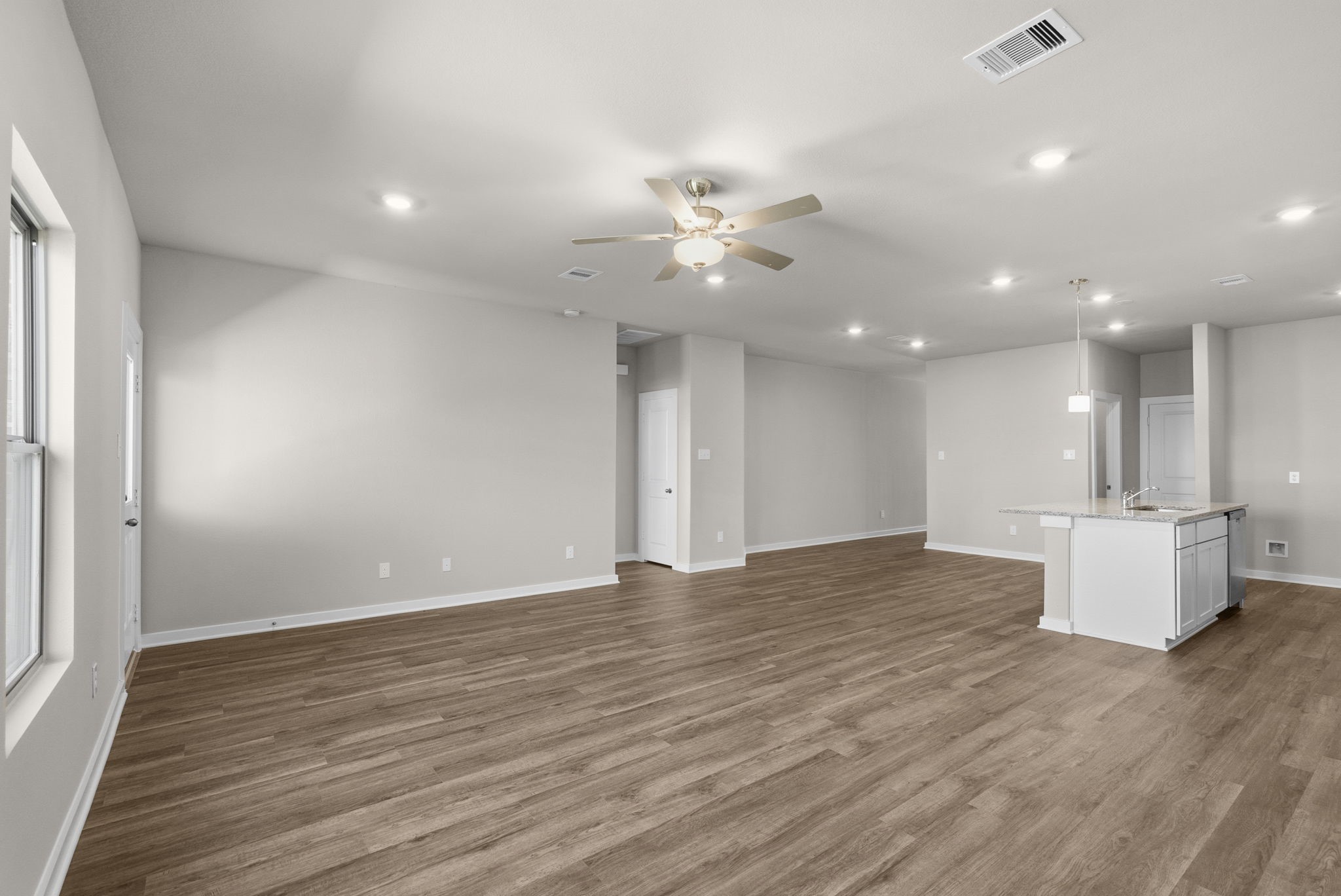 3631 Atlas Pt Lane Angleton, TX 77515 - Photo 11 of 35