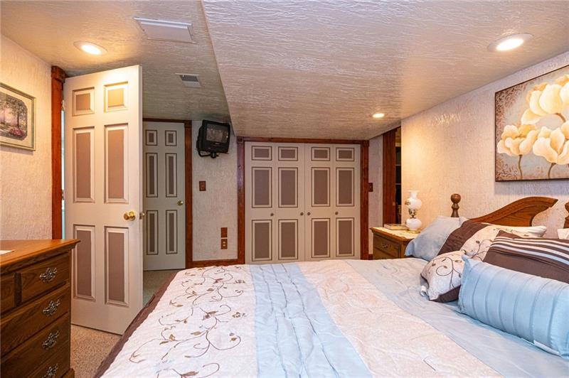 1171 Rte 908 Natrona Heights, PA 15065 - Photo 21 of 24 Gallery Image 21