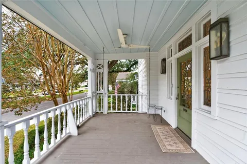 $775,000 | 59 Fontainebleau Drive, New Orleans, LA 70125