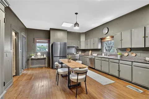 $775,000 | 59 Fontainebleau Drive, New Orleans, LA 70125