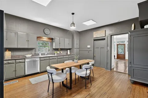 $775,000 | 59 Fontainebleau Drive, New Orleans, LA 70125