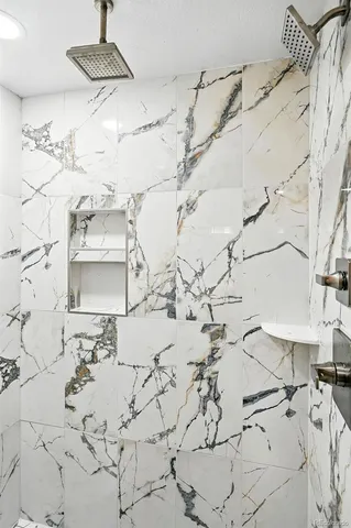 a view of a parking space