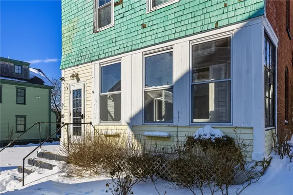 $1,200,000 | 20 Fair Street, Newport, RI 02840