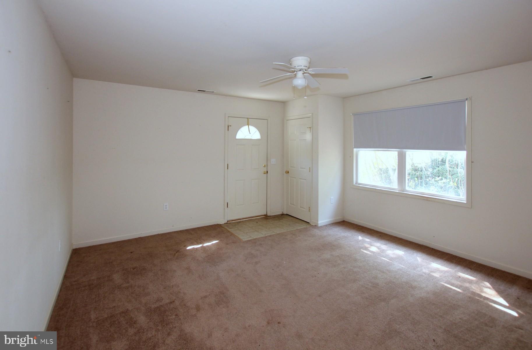 4063 Payne Road Preston, MD 21655 - Photo 2 of 17 Living room