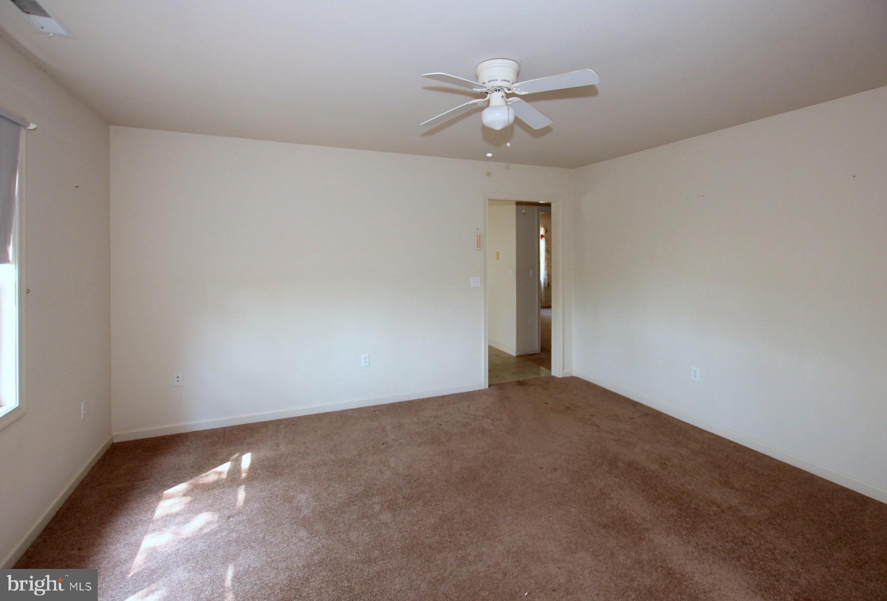 4063 Payne Road Preston, MD 21655 - Photo 3 of 17 Living room