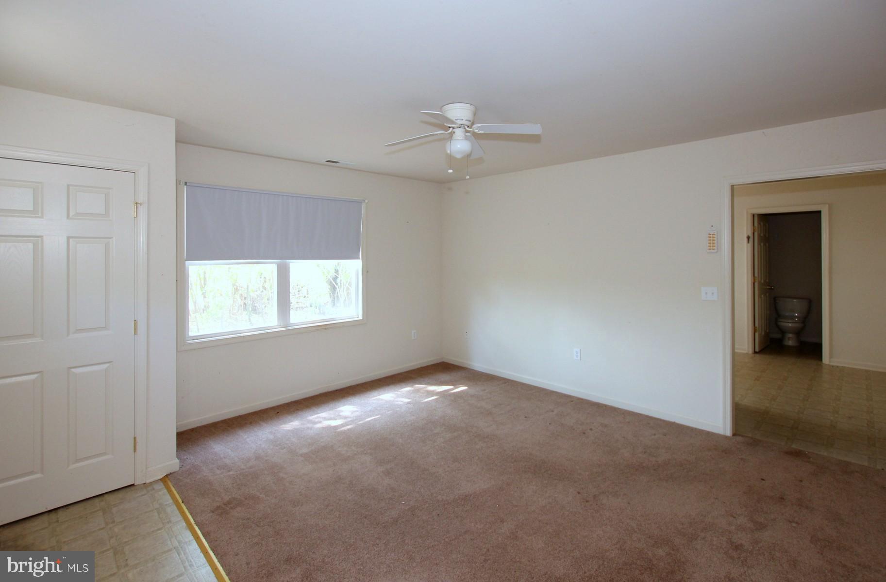 4063 Payne Road Preston, MD 21655 - Photo 4 of 17 Living room