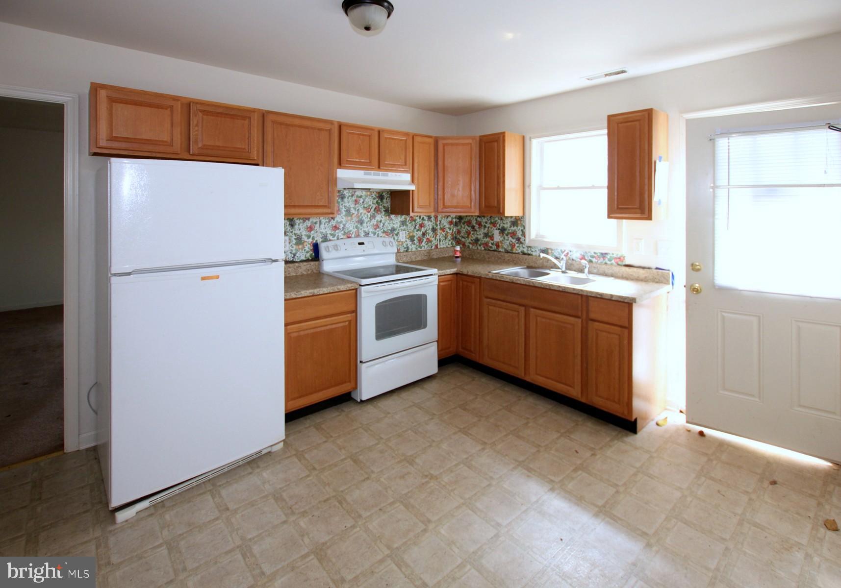 4063 Payne Road Preston, MD 21655 - Photo 8 of 17 Kitchen