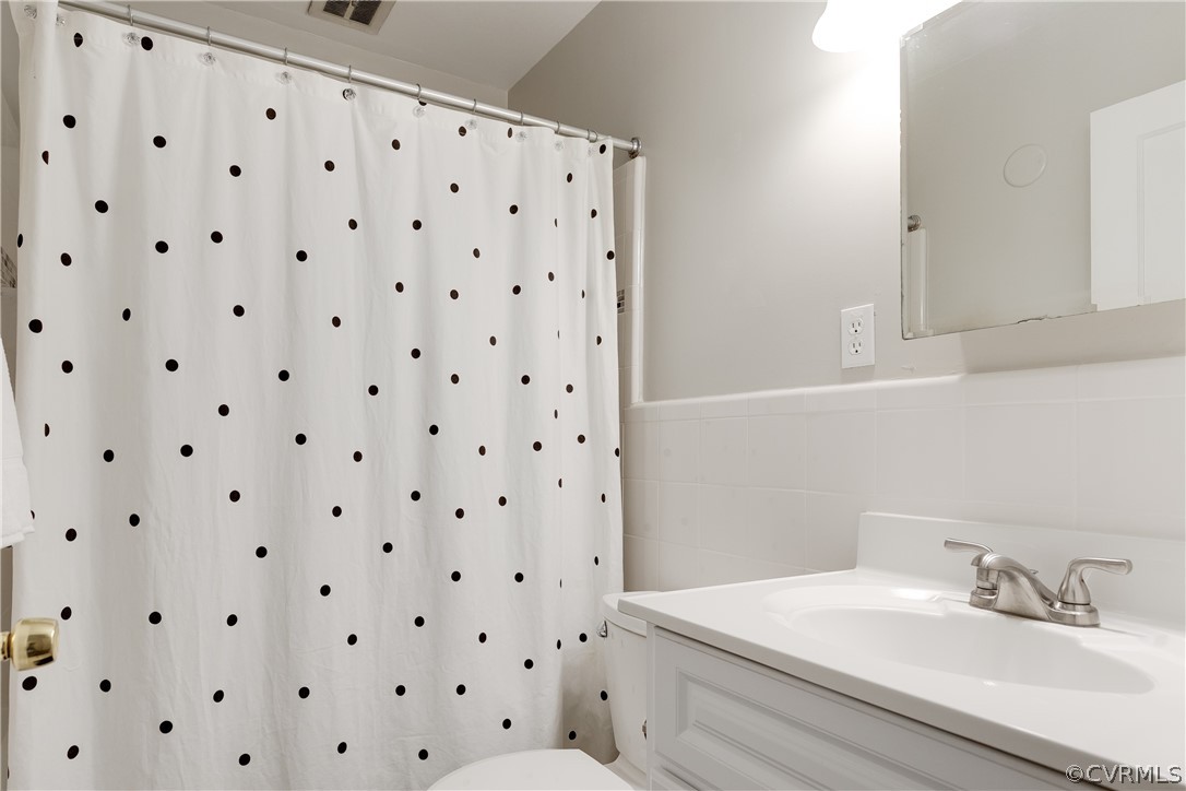 1313 Foster Road Richmond, VA 23226 - Photo 11 of 26 Downstairs full bath renovated 2014
