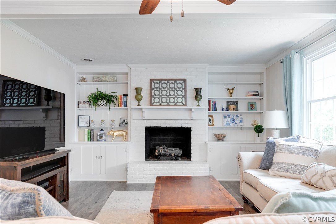 1313 Foster Road Richmond, VA 23226 - Photo 15 of 26 and new flooring in the spacious family room