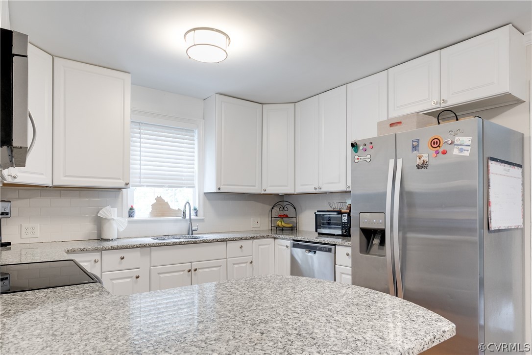1313 Foster Road Richmond, VA 23226 - Photo 9 of 26 Eat in counter top, lots of storage