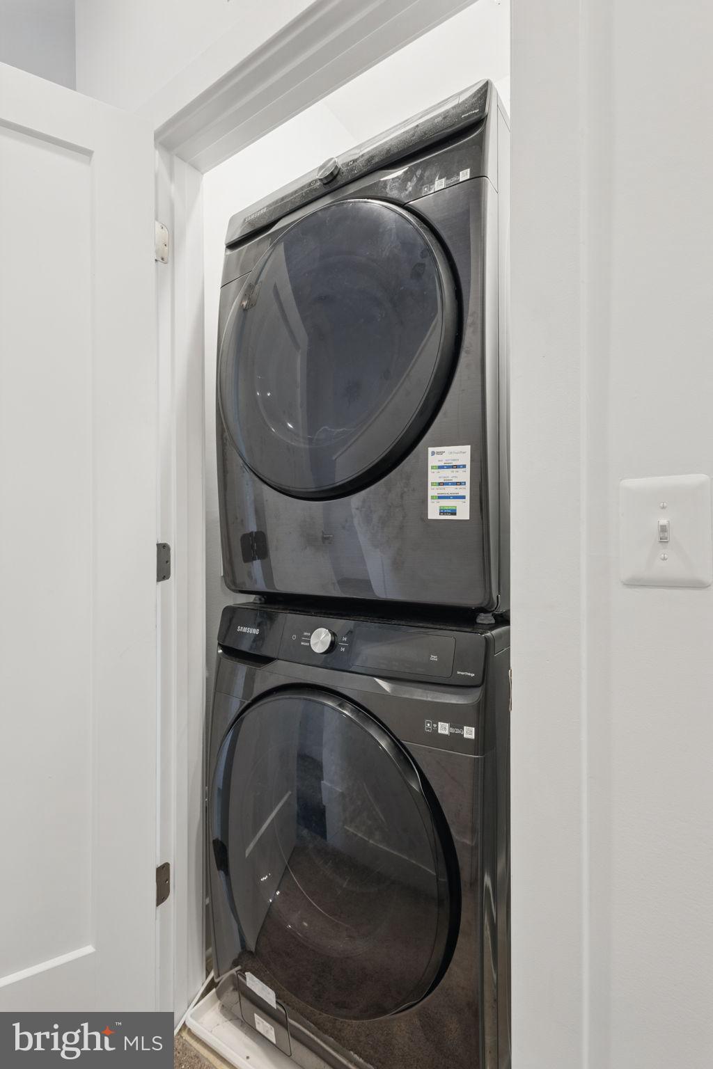 11239 Beaker Street Reston, VA 20190 - Photo 14 of 22 a utility room with dryer and washer