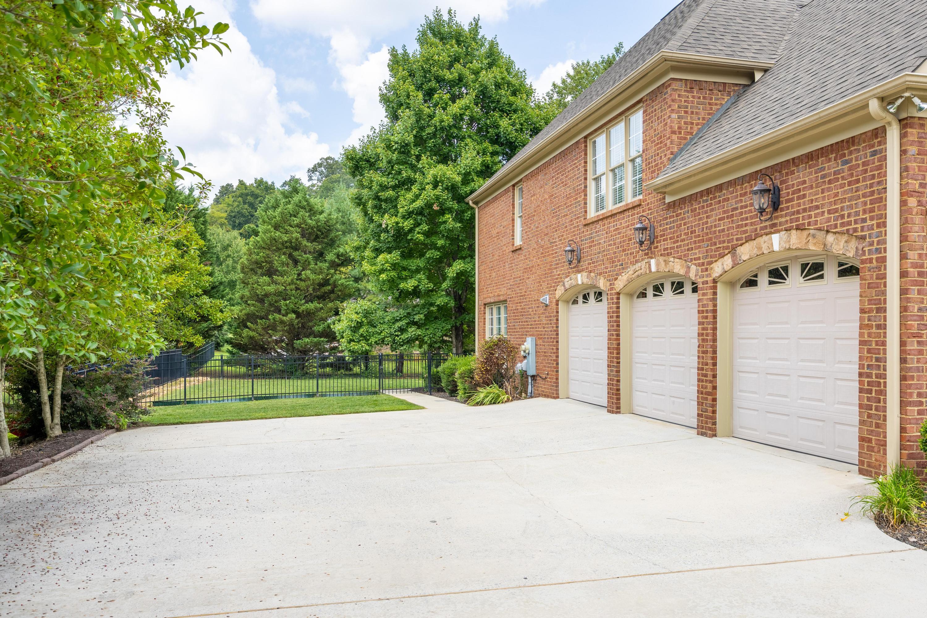 1278 Enclave Road Chattanooga, TN 37415 - Photo 42 of 57 2024_08_August_1278_Enclave_Rd_0020