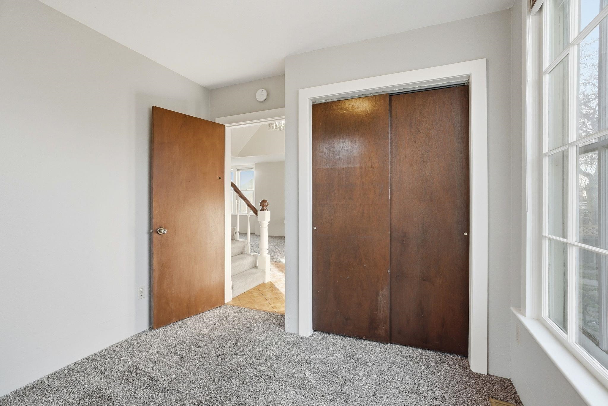 907 West Fairview Avenue Spokane, WA 99205 - Photo 7 of 16