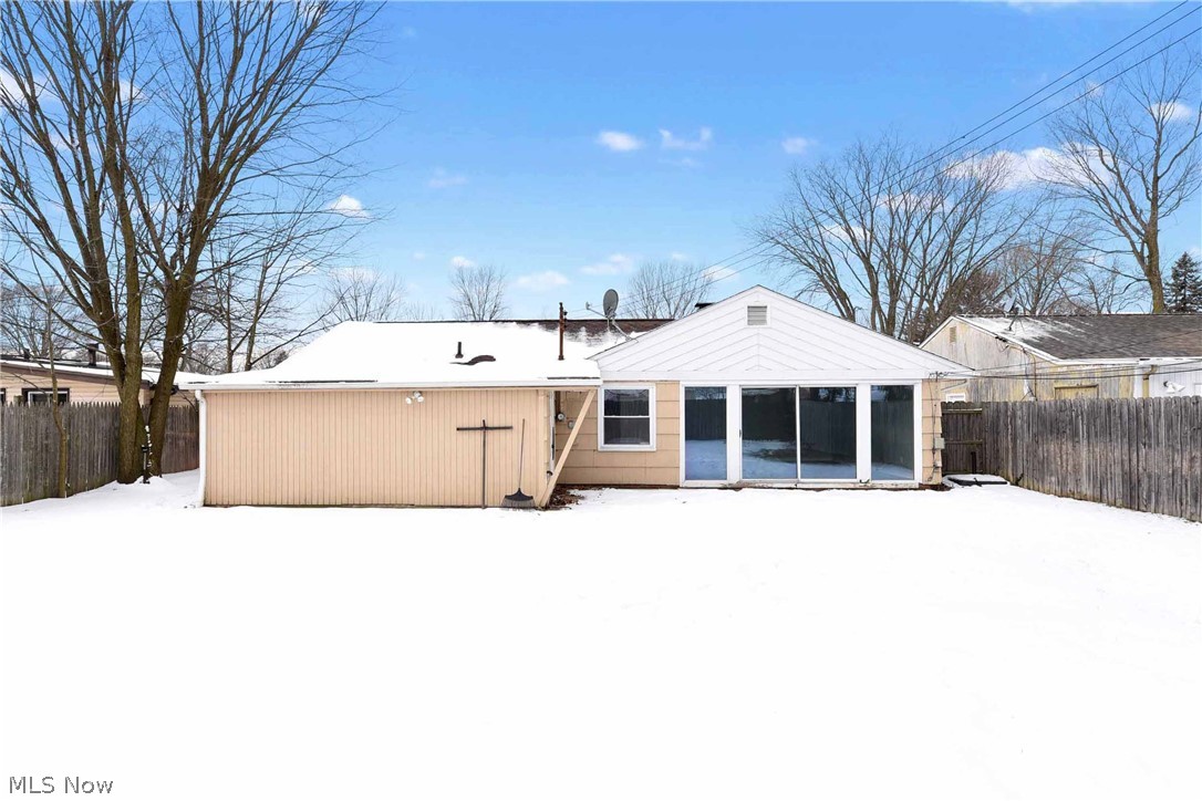 6333 Springwood Road Parma Heights, OH 44130 - Photo 6 of 35