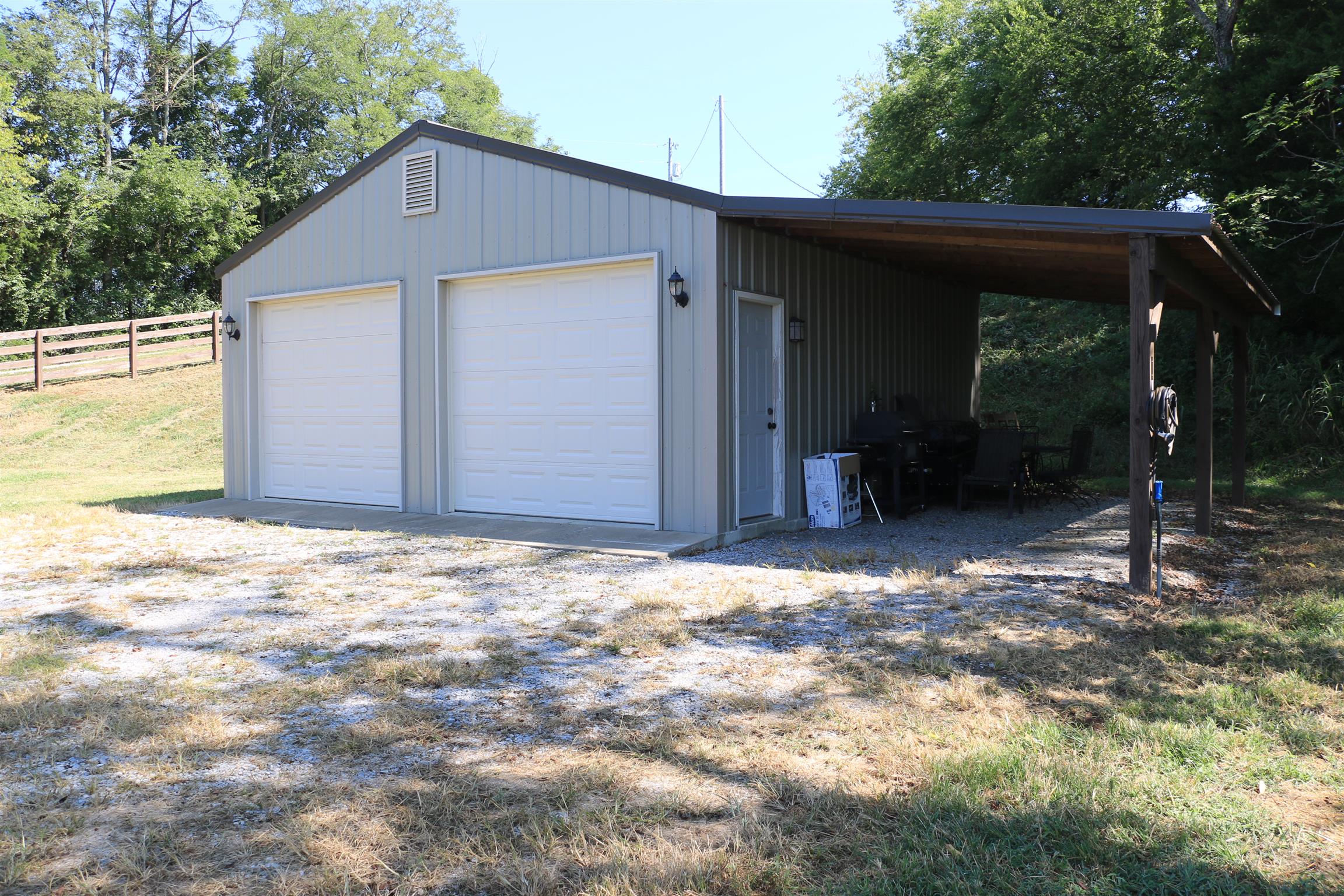 245 Hardy Road Pulaski, TN 38478 - Photo 3 of 11 a backyard of a house
