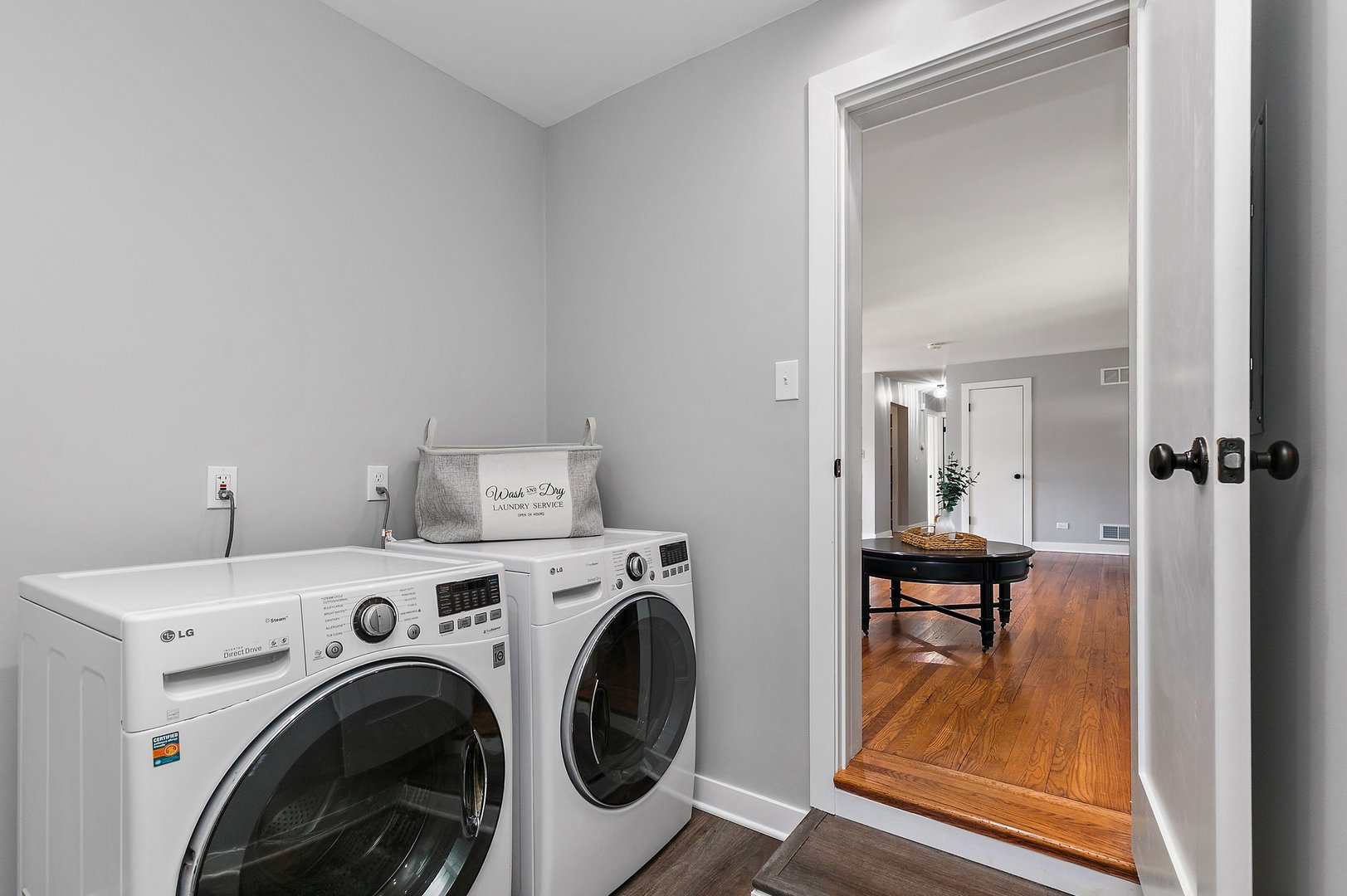 1037 North Harrison Street Algonquin, IL 60102 - Photo 12 of 46 a view of bathroom