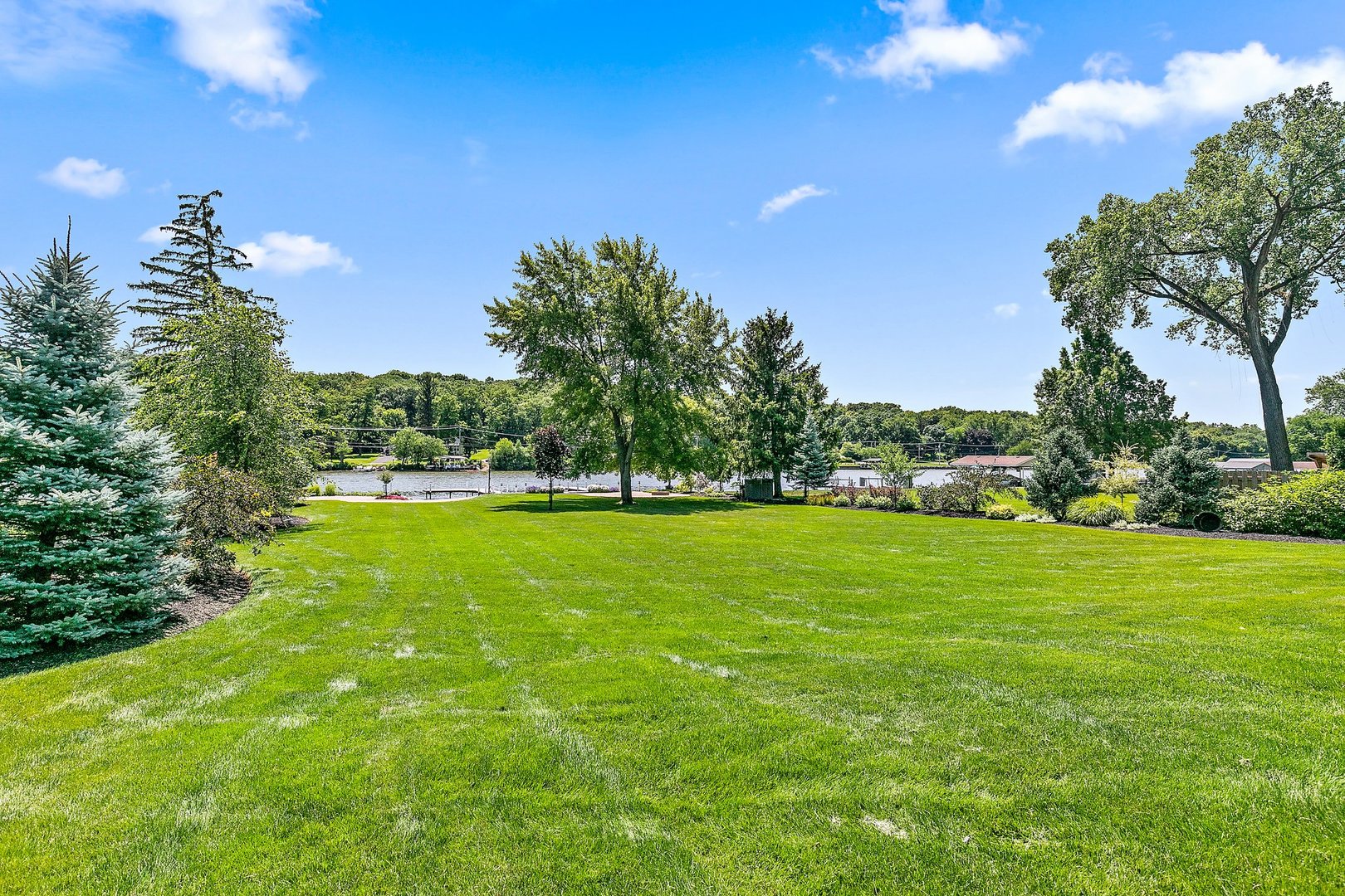 1037 North Harrison Street Algonquin, IL 60102 - Photo 25 of 46