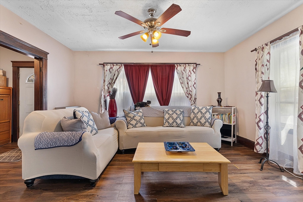 39 Boyd Street Worcester, MA 01606 - Photo 21 of 36