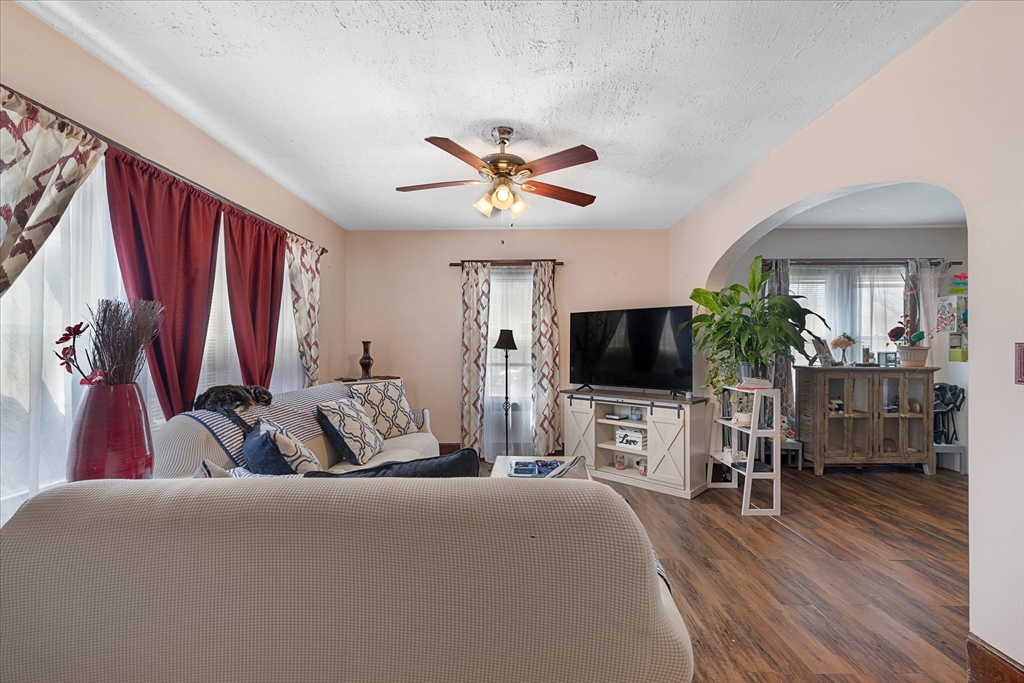 39 Boyd Street Worcester, MA 01606 - Photo 24 of 36