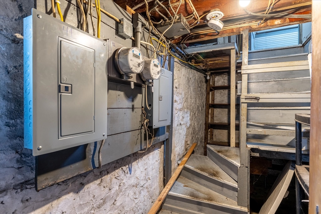 39 Boyd Street Worcester, MA 01606 - Photo 34 of 36