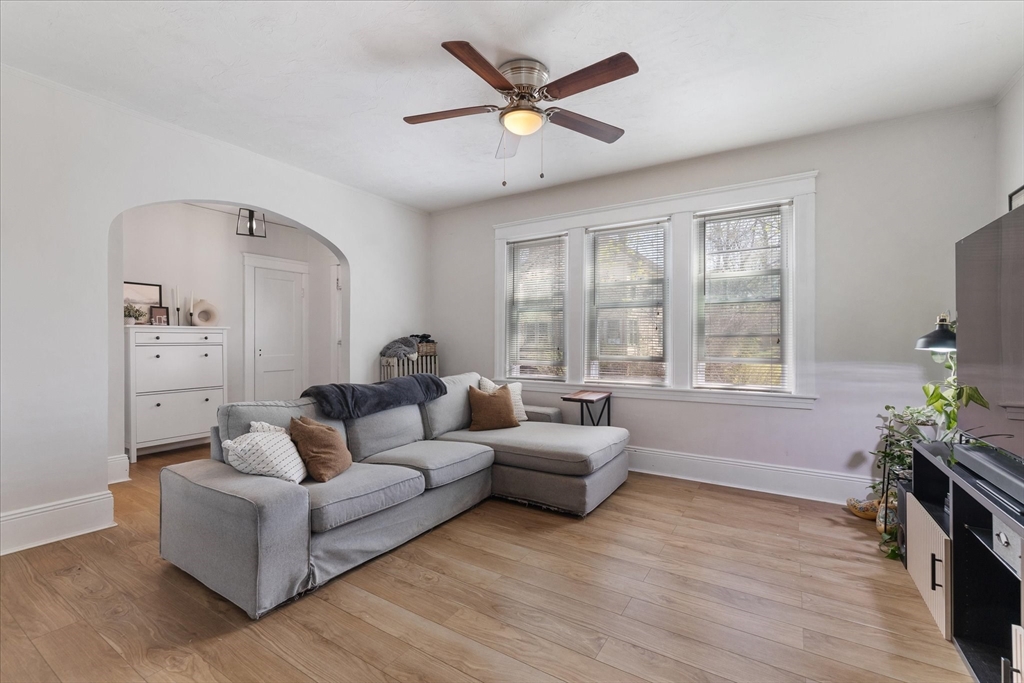 39 Boyd Street Worcester, MA 01606 - Photo 10 of 36