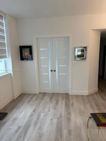 $3,700 | 5005 Collins Avenue, Unit 1525, Miami Beach, FL 33140