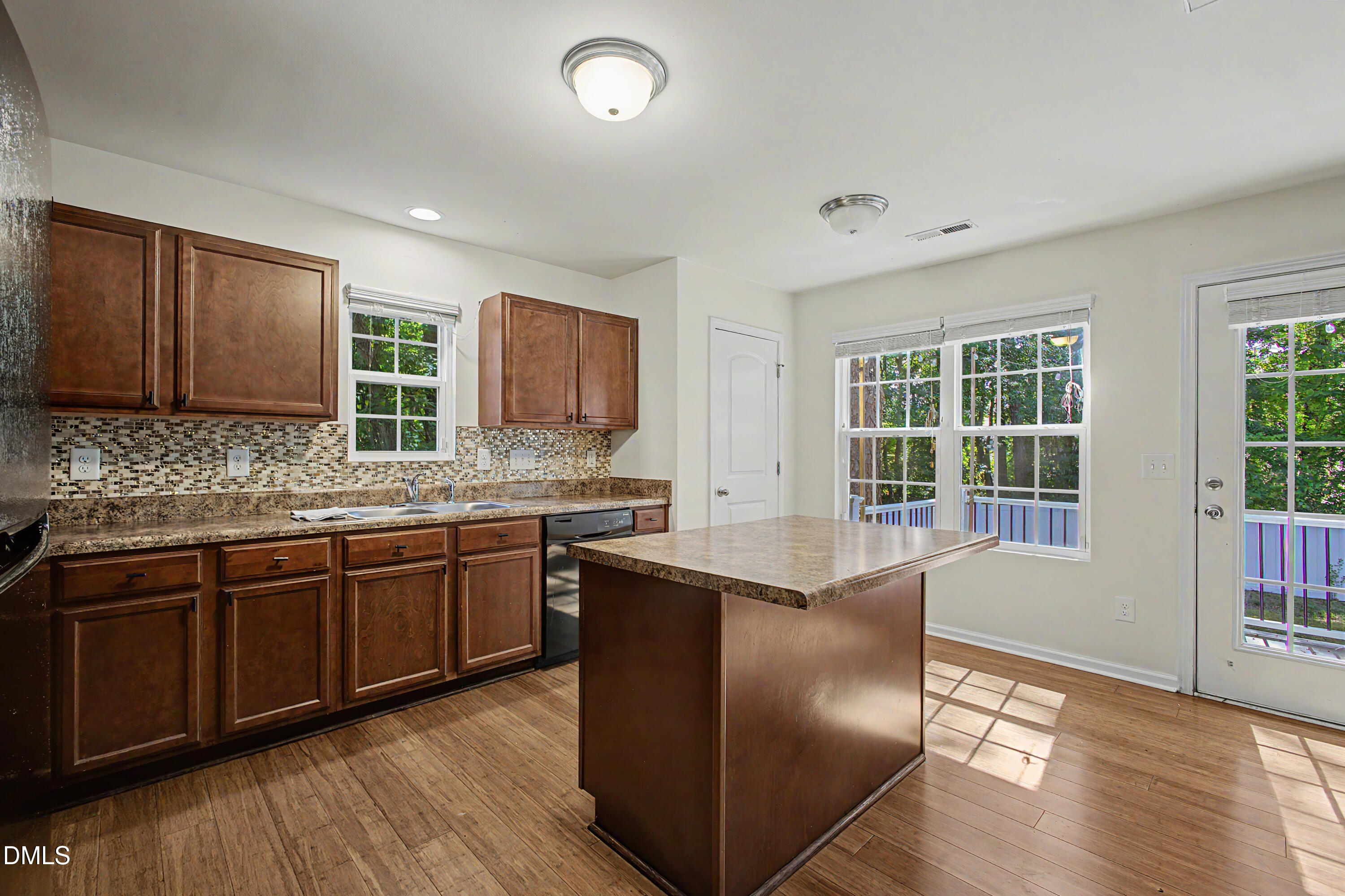 2924 Smooth Stone Trail Raleigh, NC 27610 - Photo 9 of 30