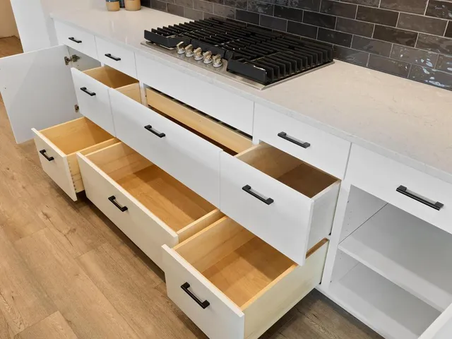 $799,990 | 7422 Waverly Avenue, Shakopee, MN 55379