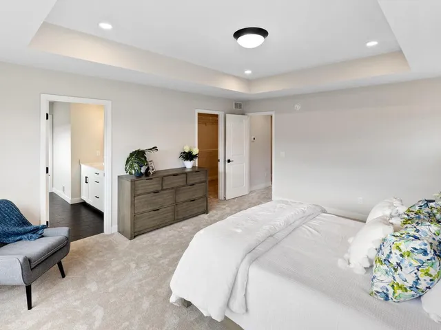 $799,990 | 7422 Waverly Avenue, Shakopee, MN 55379