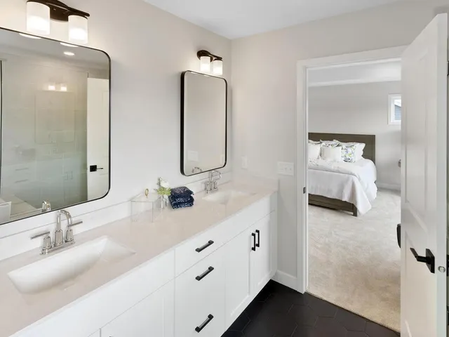 $799,990 | 7422 Waverly Avenue, Shakopee, MN 55379