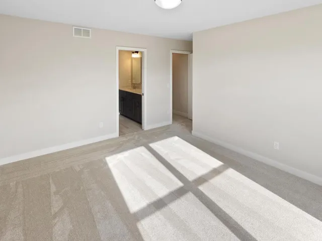 $799,990 | 7422 Waverly Avenue, Shakopee, MN 55379