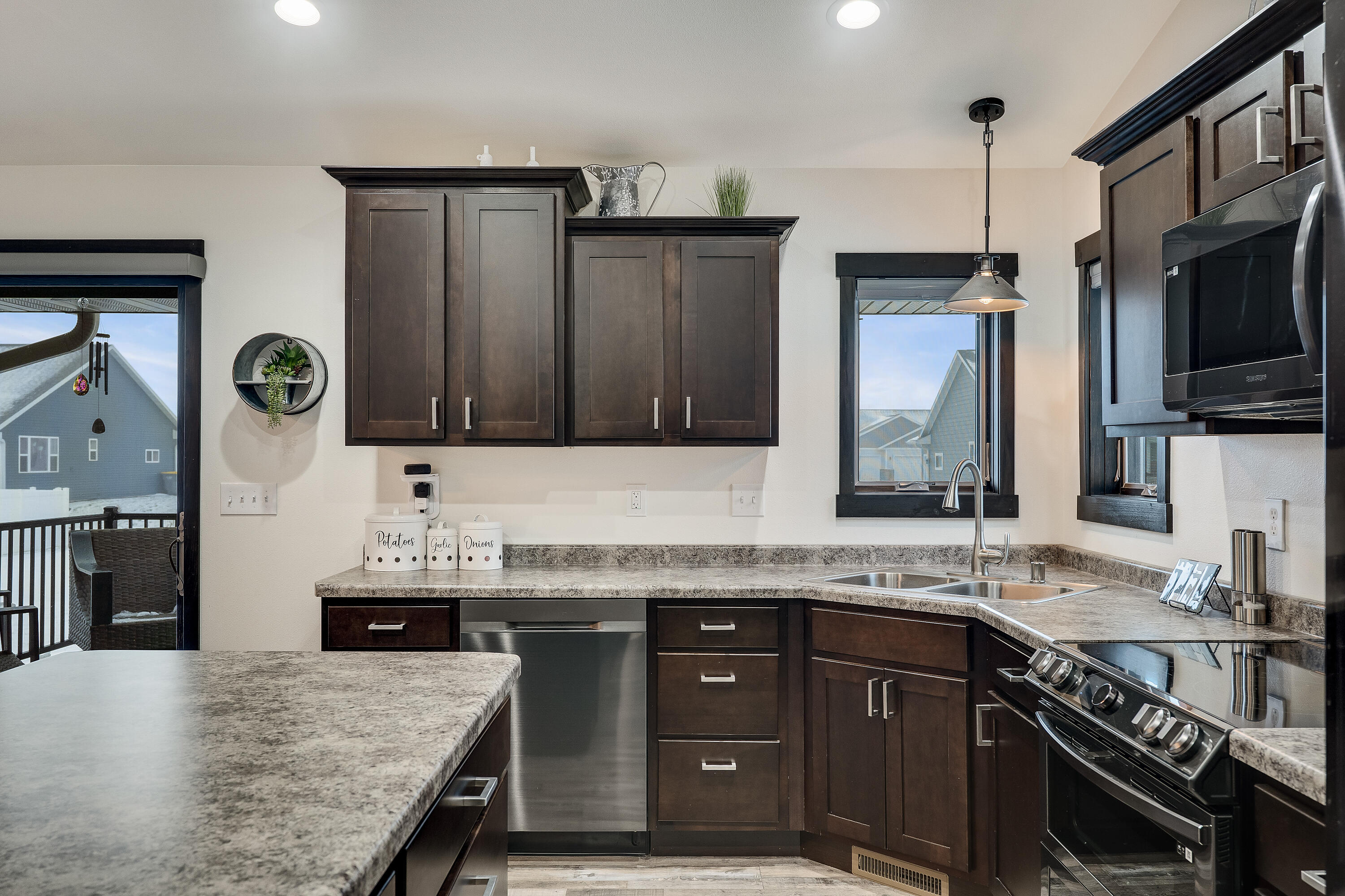 2012 Elinor Lane Holmen, WI 54636 - Photo 11 of 35 Kitchen