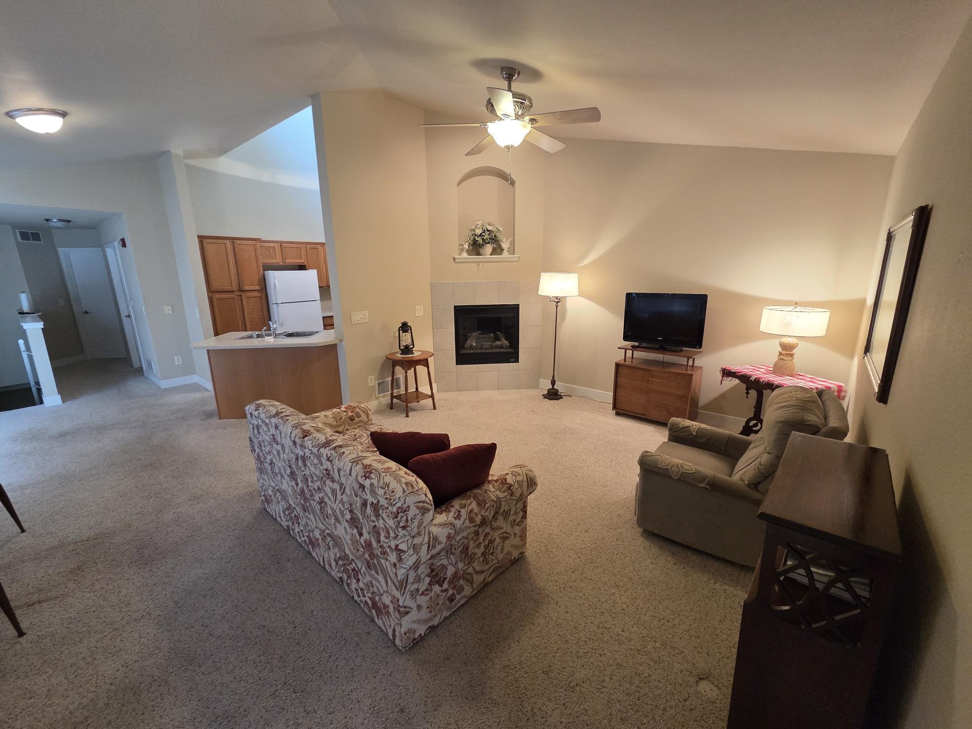 1020 Prospect Avenue, Unit 8 Portage, WI 53901 - Photo 12 of 34