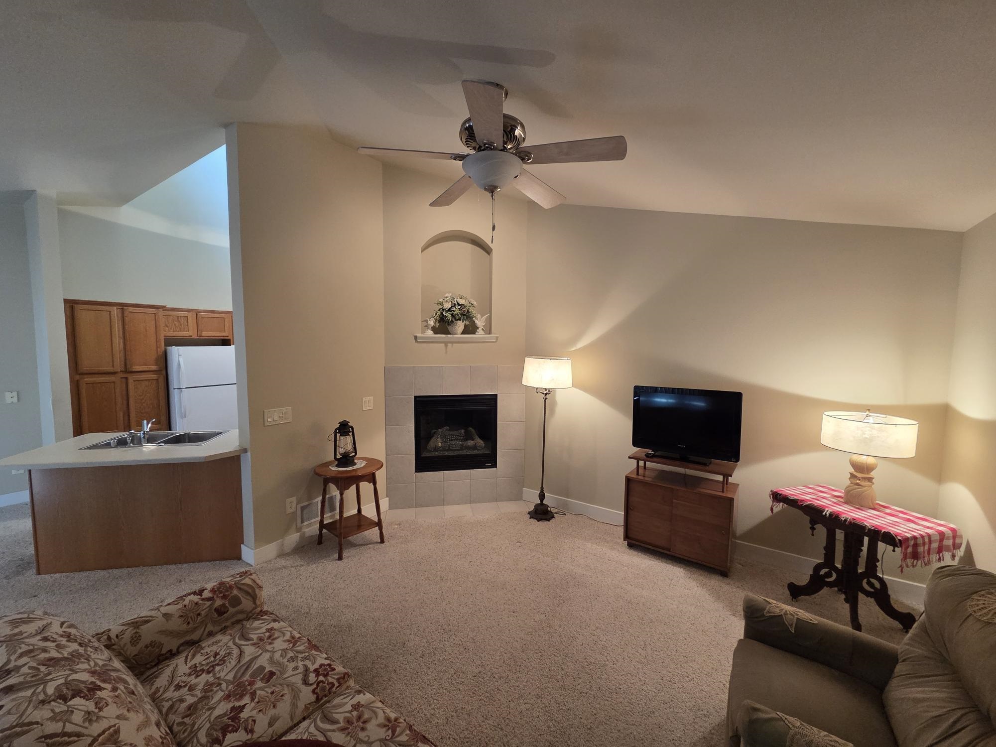 1020 Prospect Avenue, Unit 8 Portage, WI 53901 - Photo 13 of 34