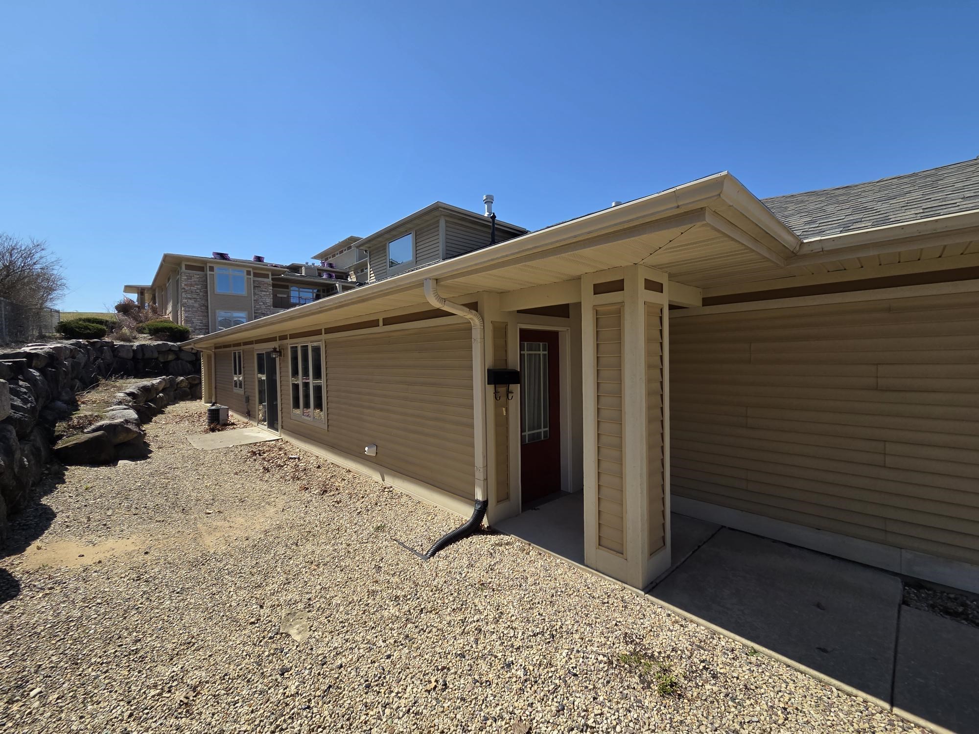 1020 Prospect Avenue, Unit 8 Portage, WI 53901 - Photo 31 of 34