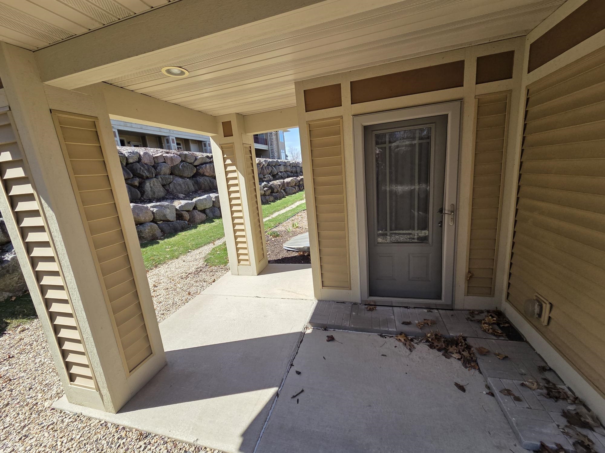 1020 Prospect Avenue, Unit 8 Portage, WI 53901 - Photo 6 of 34