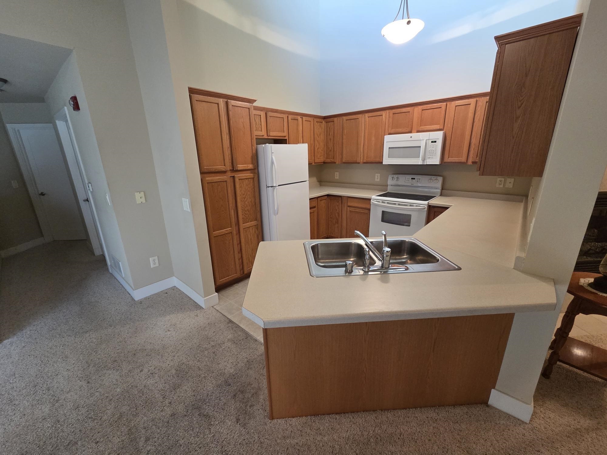1020 Prospect Avenue, Unit 8 Portage, WI 53901 - Photo 8 of 34