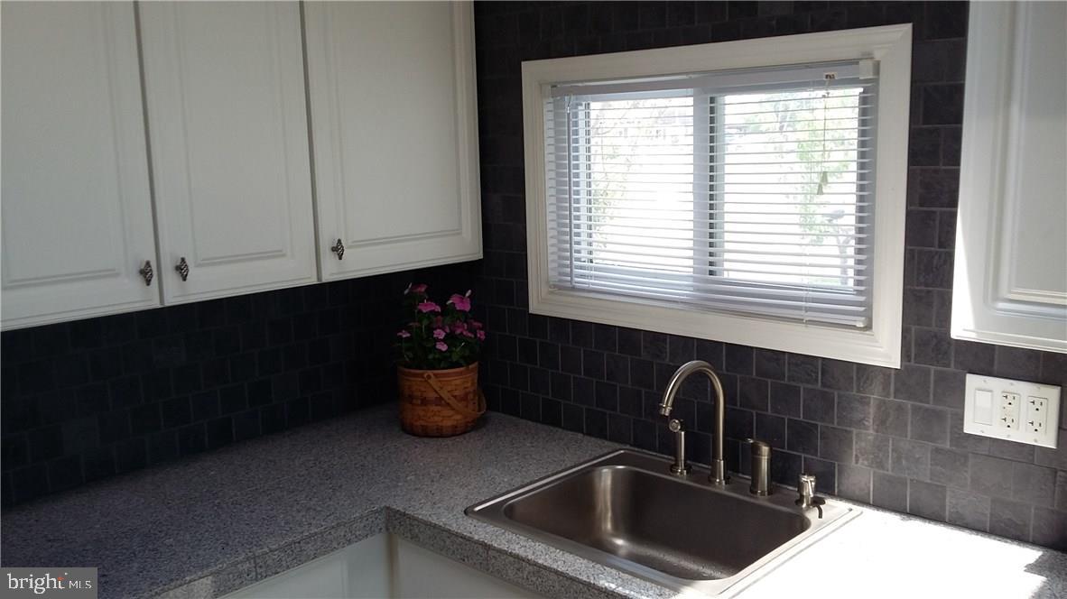 1061 Radio Road Tuckerton, NJ 08087 - Photo 11 of 28 Gallery Image 11