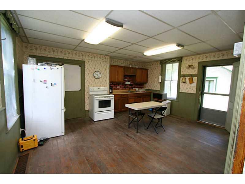 214 Wagner Road Evans City, PA 16033 - Photo 7 of 18 Kitchen. 17 x14