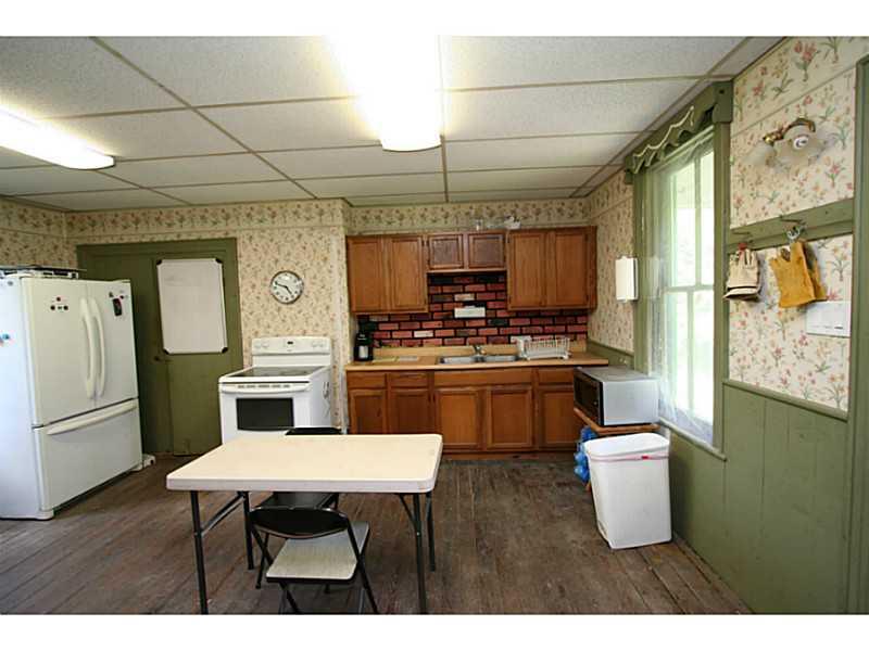 214 Wagner Road Evans City, PA 16033 - Photo 8 of 18 Kitchen.