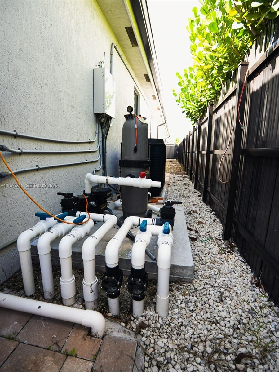 14478 Southwest 21st Street Miami, FL 33175 - Photo 6 of 42