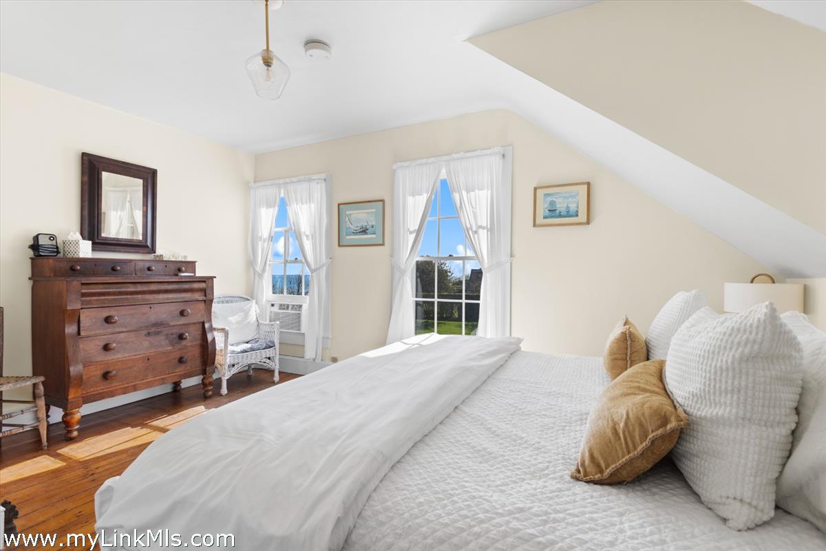 33 Shell Street Nantucket, MA 02554 - Photo 25 of 60