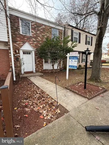 $350,000 | 8355 Irongate Way, Manassas, VA 20109