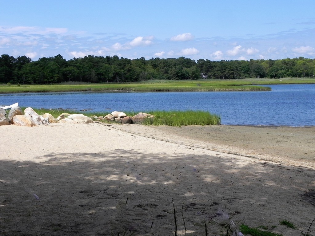 17 Sippican Road Wareham, MA 02571 - Photo 3 of 22 Gallery Image 3