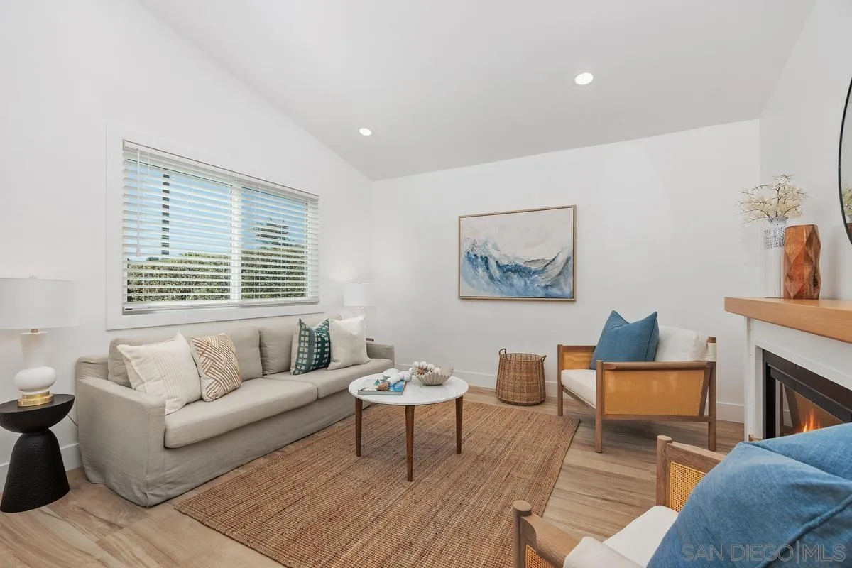 754 Snapdragon Street Encinitas, CA 92024 - Photo 3 of 26 Gallery Image 3