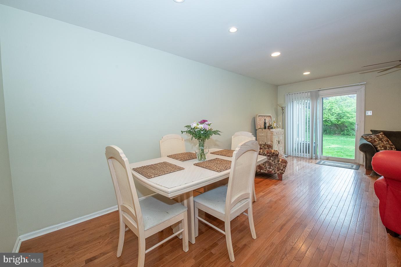 348 Scola Road Brookhaven, PA 19015 - Photo 8 of 24 Gallery Image 8