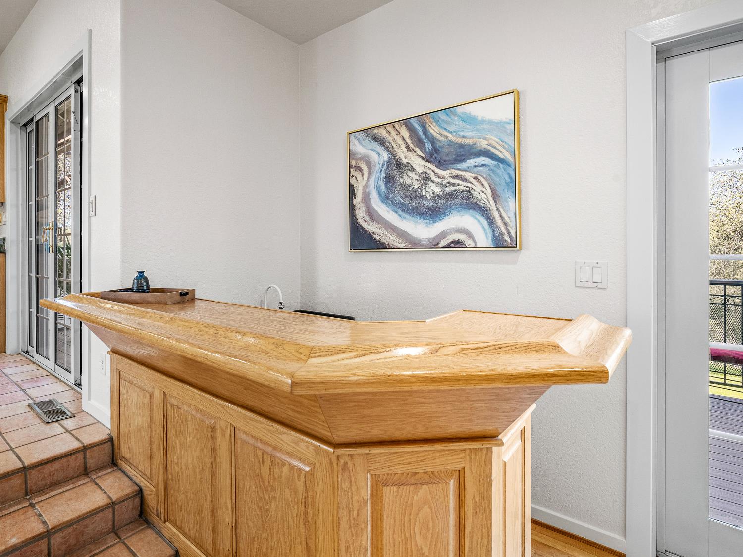 5373 Prairie Loop Placerville, CA 95667 - Photo 15 of 32 Wet bar in great room.